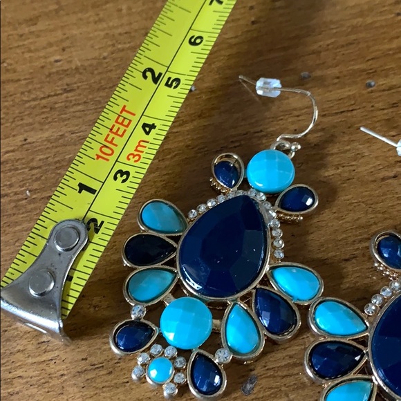 Pretty Blue Dangle Earrings - Picture 5 of 7